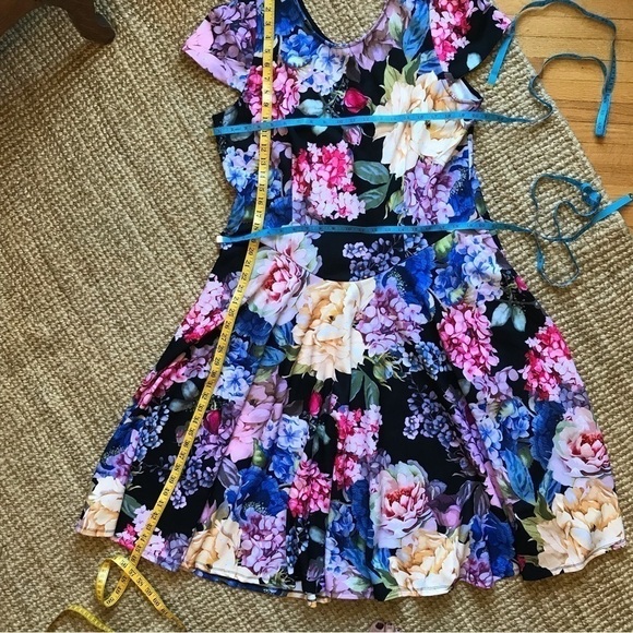 MARK Bouwer floral print dress. Plus size. - Picture 9 of 11